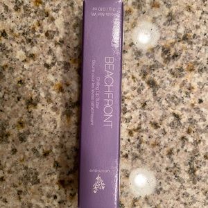 Younique beach front chilling lipstick